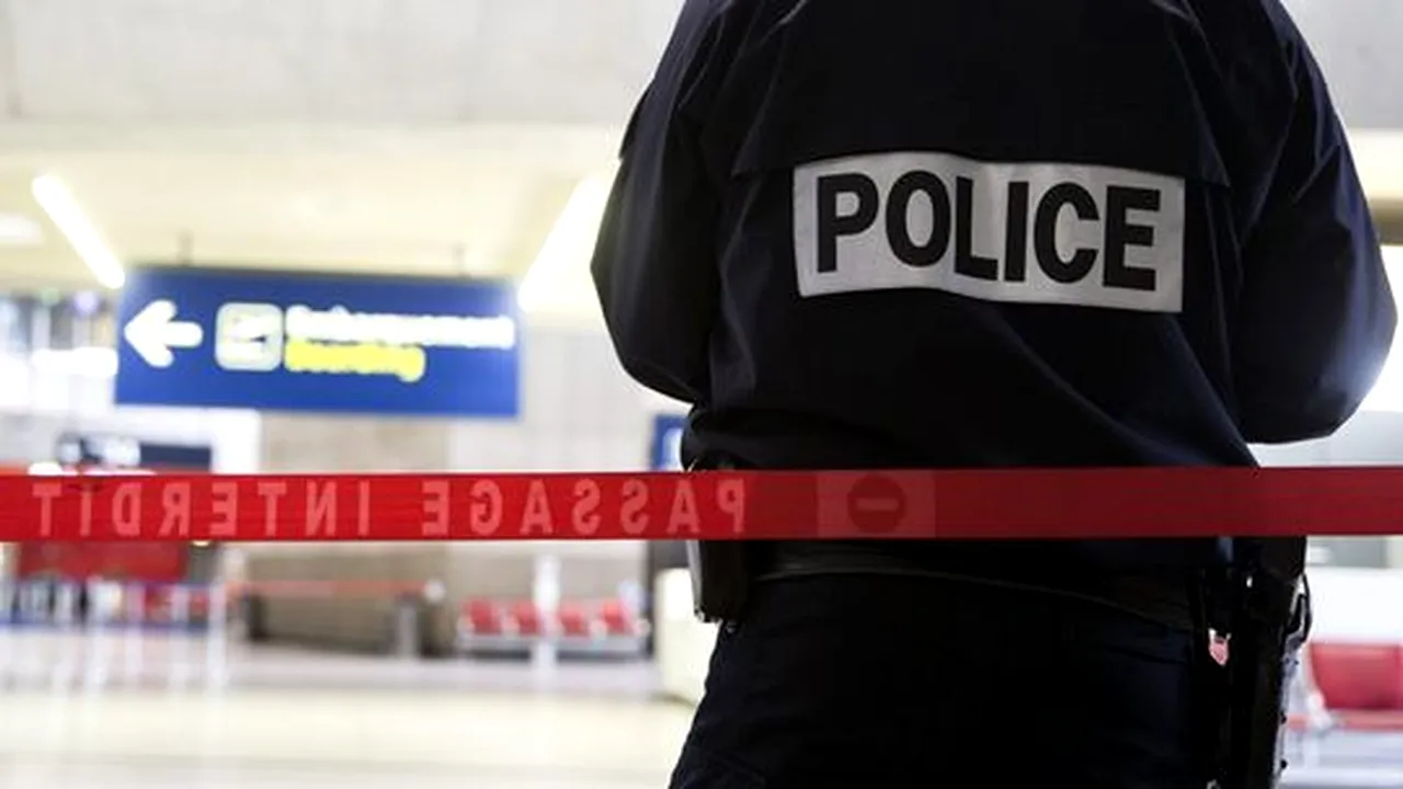 Atentatele de la Bruxelles: Bulversaţi şi empatici, artiştii francezi schiţează desene emblematice