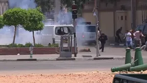 Trei poliţişti, decedaţi în urma unui atac armat în Cairo