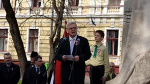 Laszlo Tokes: Să continuăm schimbarea de regim. Să ne împăcăm, dar fără să ascundem adevărul. Împreună cu românii, să luptăm pentru autonomie în întreaga Transilvanie - FOTO