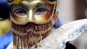 Carnavalul de la Veneţia, o sărbătoare anuală a măştilor şi extravaganţei - GALERIE FOTO 