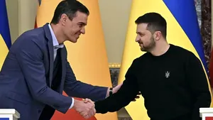 Premierul Spaniei vizitează Ucraina pentru a-l susţine pe Zelenski