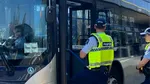Femeie din Noua Zeelandă arestată după ce a călătorit cu un copil de doi ani în valiză