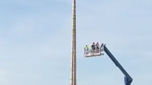 Record Guinness: Copiii italieni au construit cel mai înalt turn Lego din lume - VIDEO