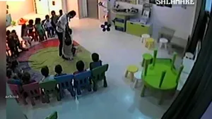 Educatoarele şi directoarea Grădiniţa „Micul Regat” Constanţa, condamnate la închisoare cu suspendare/ Daunele morale, majorate