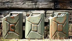 Bărbat prins în timp ce încerca să intre cu BENZINĂ într-o cunoscută biserică, la doar câteva zile după incendiul de la Notre-Dame | FOTO