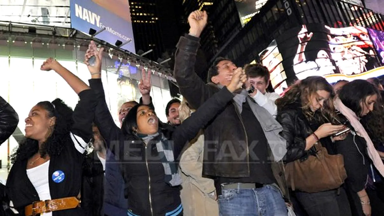Sărbătoare în Time Square: Mii de newyorkezi au celebrat realegerea lui Barack Obama ca preşedinte al SUA