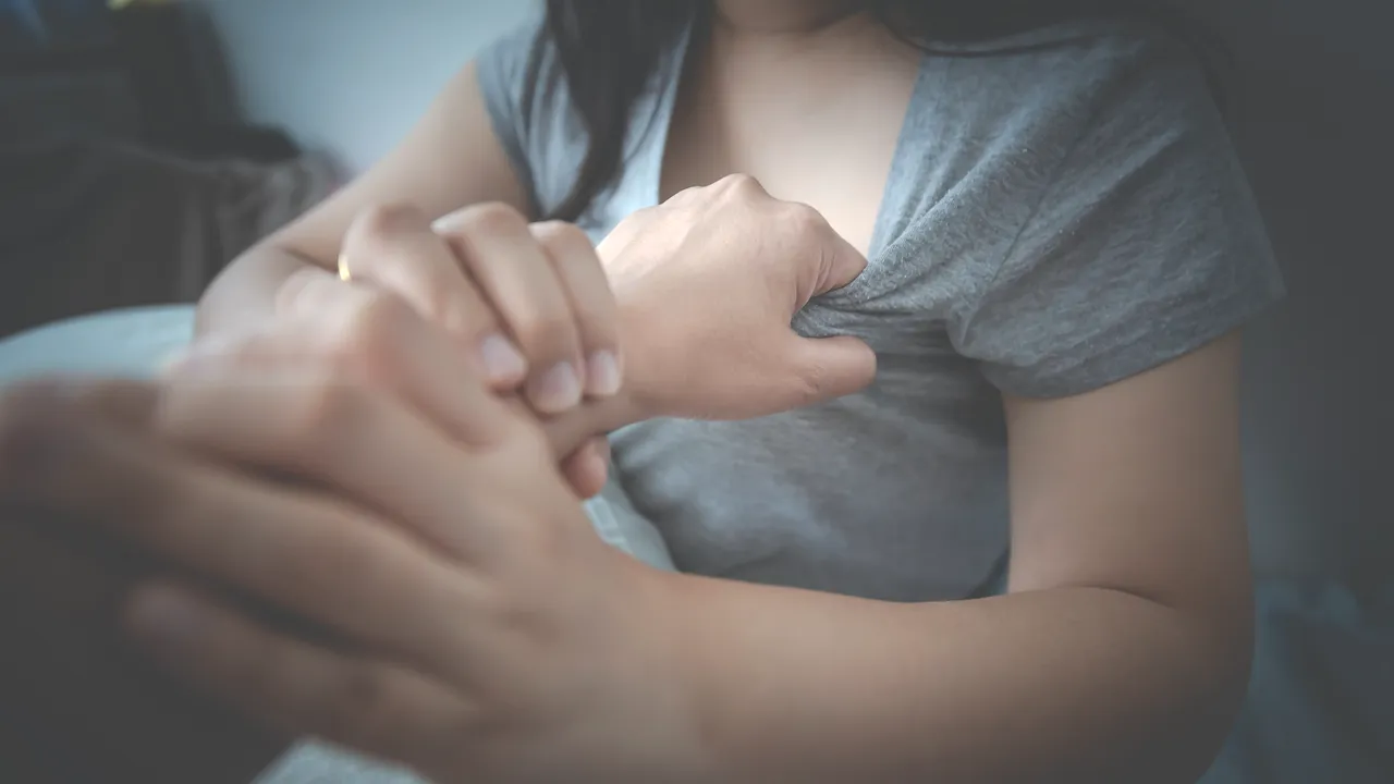 Fată de 14 ani, agresată sexual într-o biserică din Sectorul 3. Agresorul a mușcat de mână un polițist