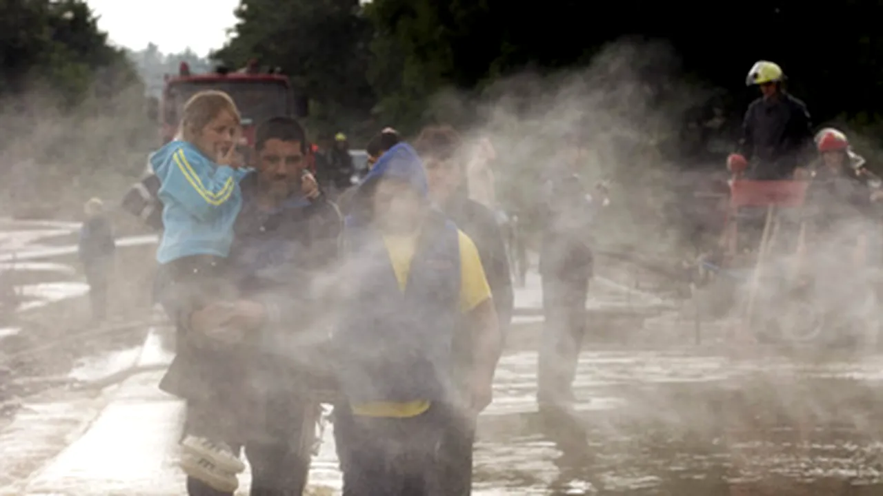 Aproximativ 360 de persoane din Rădăuţi - Prut, evacuate