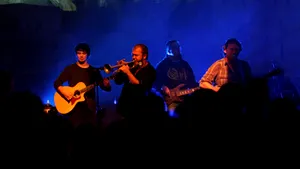 Luna Amară îşi prezintă noul album la Festivalul Peninsula