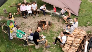 Activităţi de vară pentru copiii curajoşi. Brucker Crafts Camp, tabăra în care cei mici învaţă cum să se descurce în natură