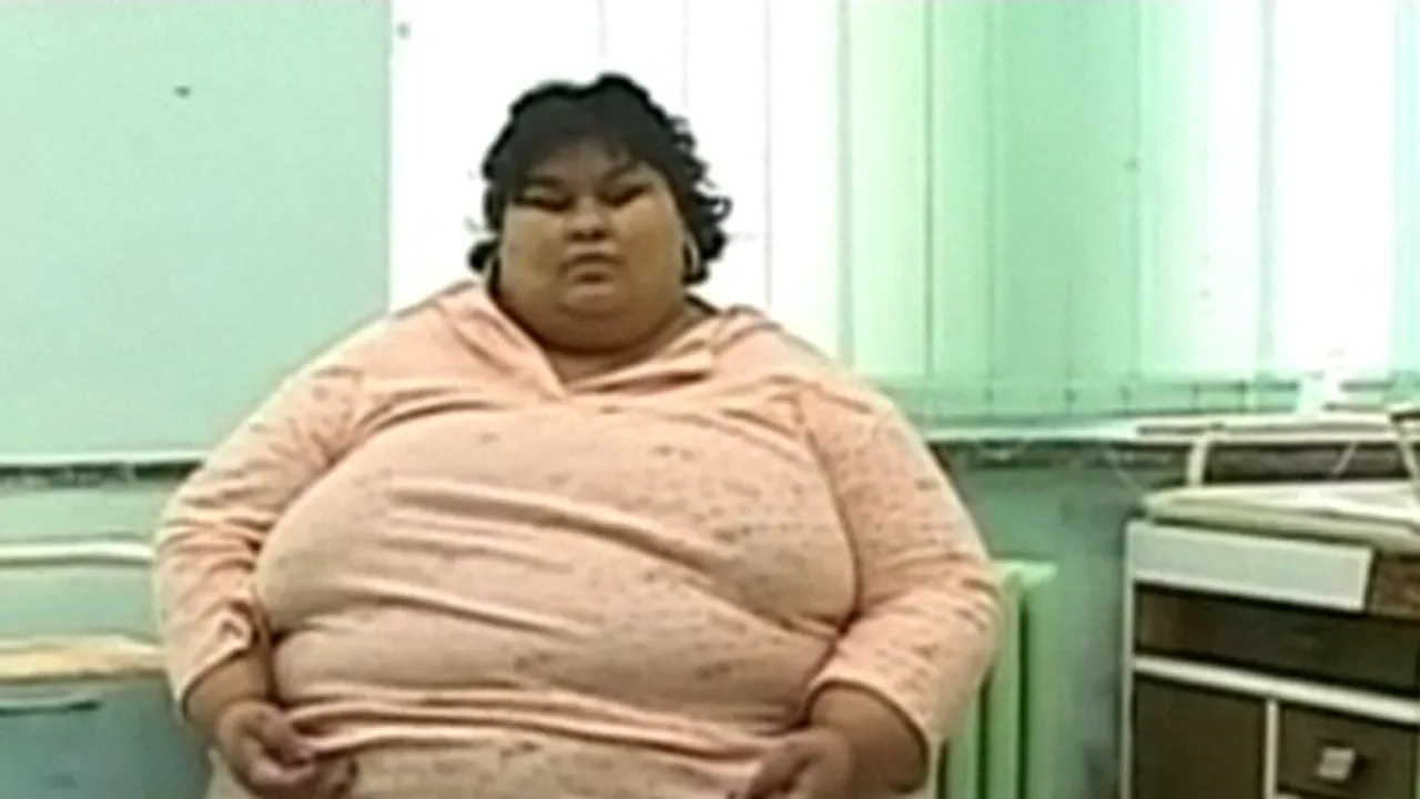 Femeia de 240 kilograme a născut o fetiţă de 2,9 kilograme - VIDEO