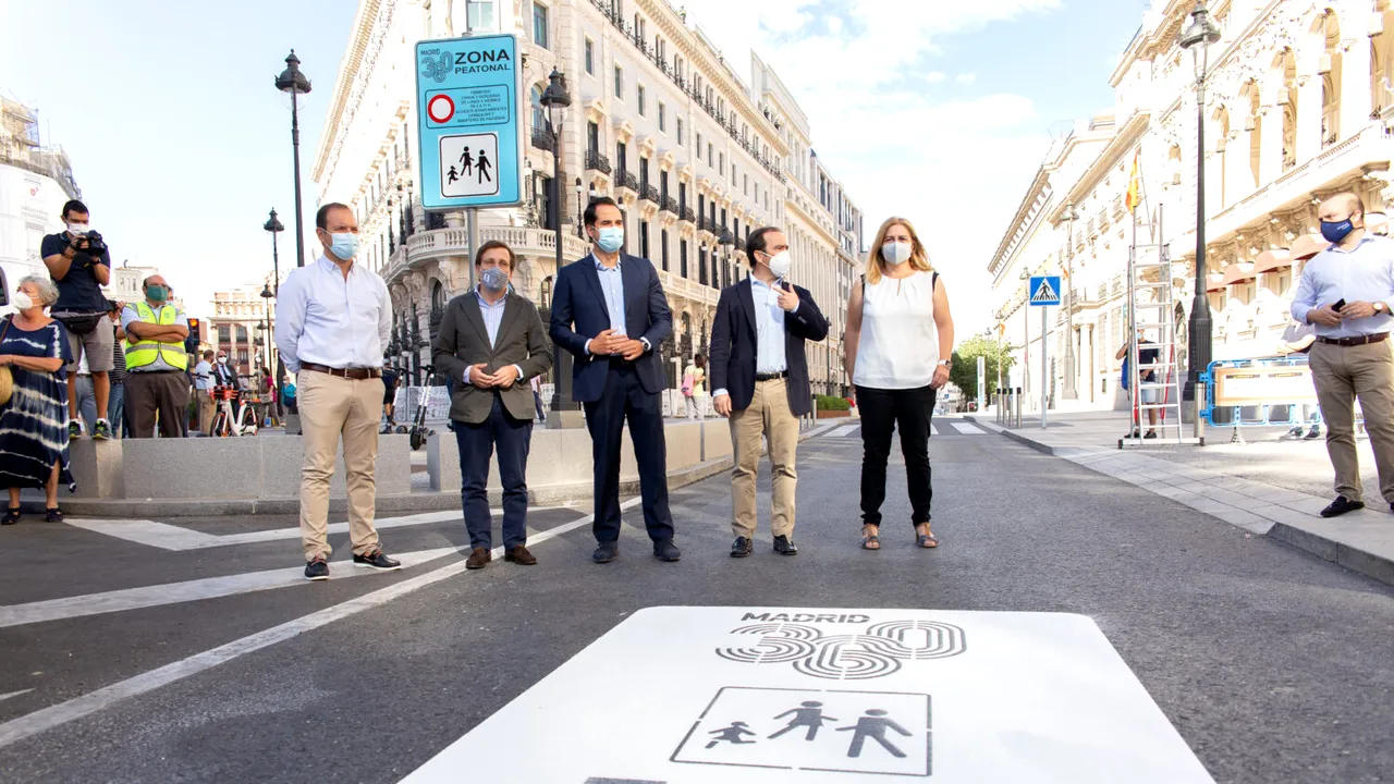 Fără maşini în centrul Madridului. Puerta del Sol, kilometrul 0 al Capitalei Spaniei, este acum o zonă liberă de maşini