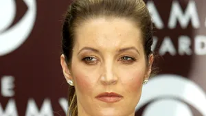 Lisa Marie Presley a născut gemeni