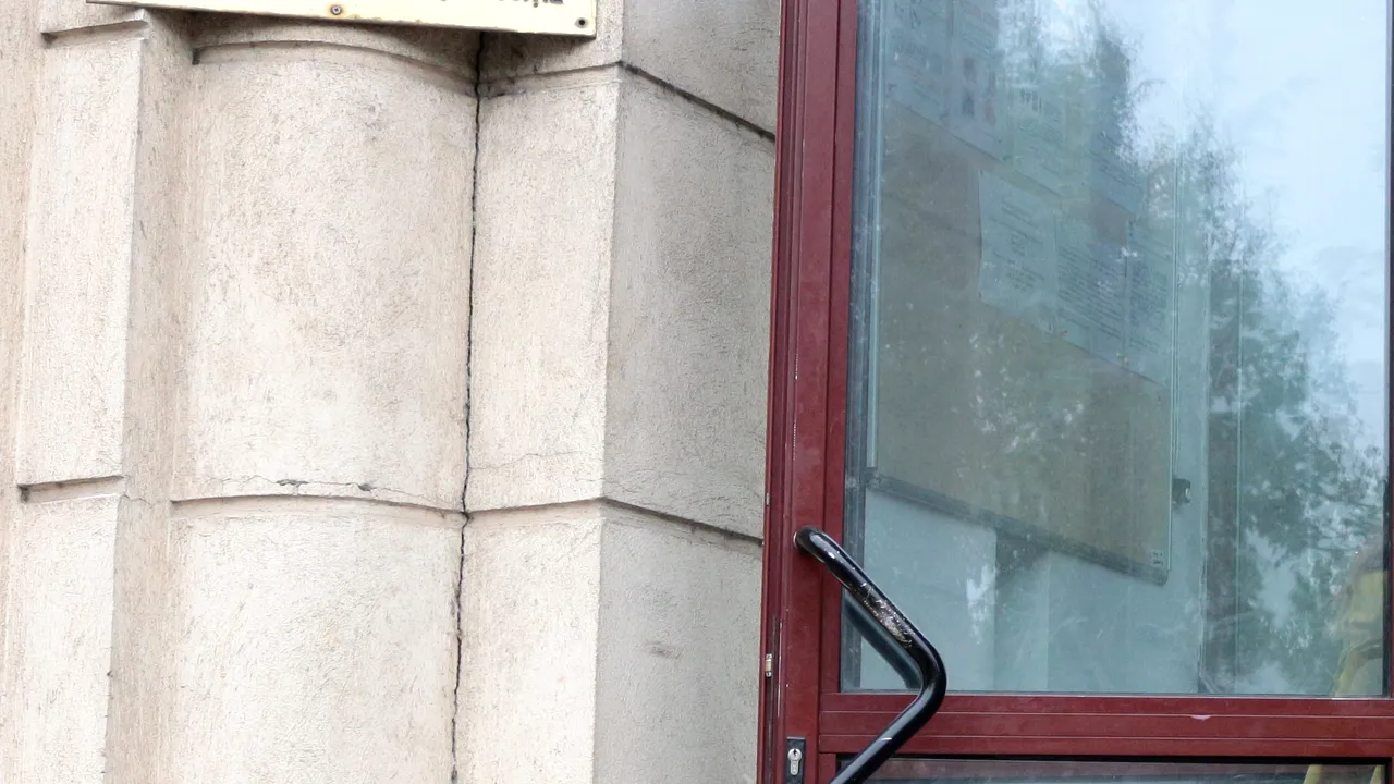 Mii de elevi recrutaţi pentru fosta Securitate, în timpul comunismului. CNSAS cere anchetă