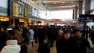 Încep lucrările pentru modernizarea de reparare pistelor de la Aeroportul Otopeni. Cum vor fi afectaţi călătorii