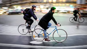 Bicicliştii vor plăti amenzi mai mici pentru nerespectarea regulilor de circulaţie