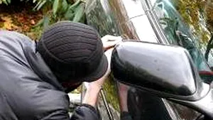 Grupare specializată în furturi de BMW- uri, anihilată de poliţisti
