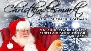 Târg de Crăciun săsesc, în curtea Bisericii Negre din Braşov