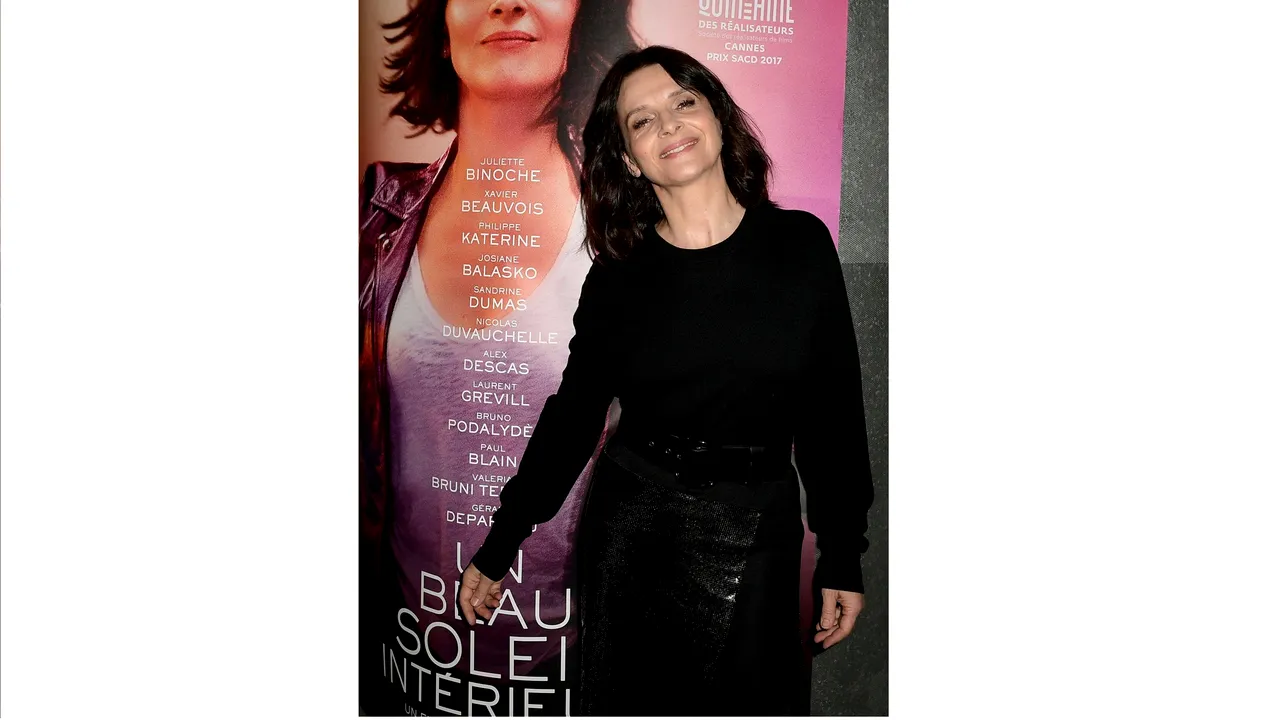 ”Lumina dinăuntru” lui Juliette Binoche străluceşte în nuanţe de senzualitate devastatoare, într-un film despre nevoia disperată de iubire