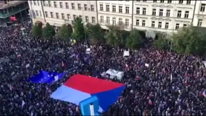 Proteste masive în Cehia: ZECI de mii de oameni cer demisia ministrului Justiţiei | FOTO, VIDEO