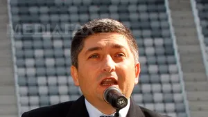 Tişe cere Corpului de Control al premierului să verifice cum a dat Ponta bani din fondul de rezervă