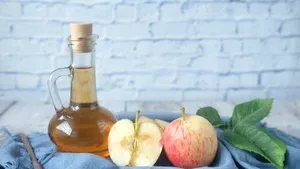 Motivul pentru care ar trebui să pui oțet în tigaie atunci când frigi pieptul de pui