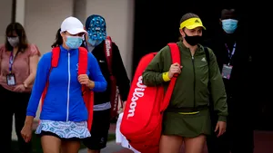 Monica Niculescu şi Jelena Ostapenako s-au calificat în semifinale la Doha