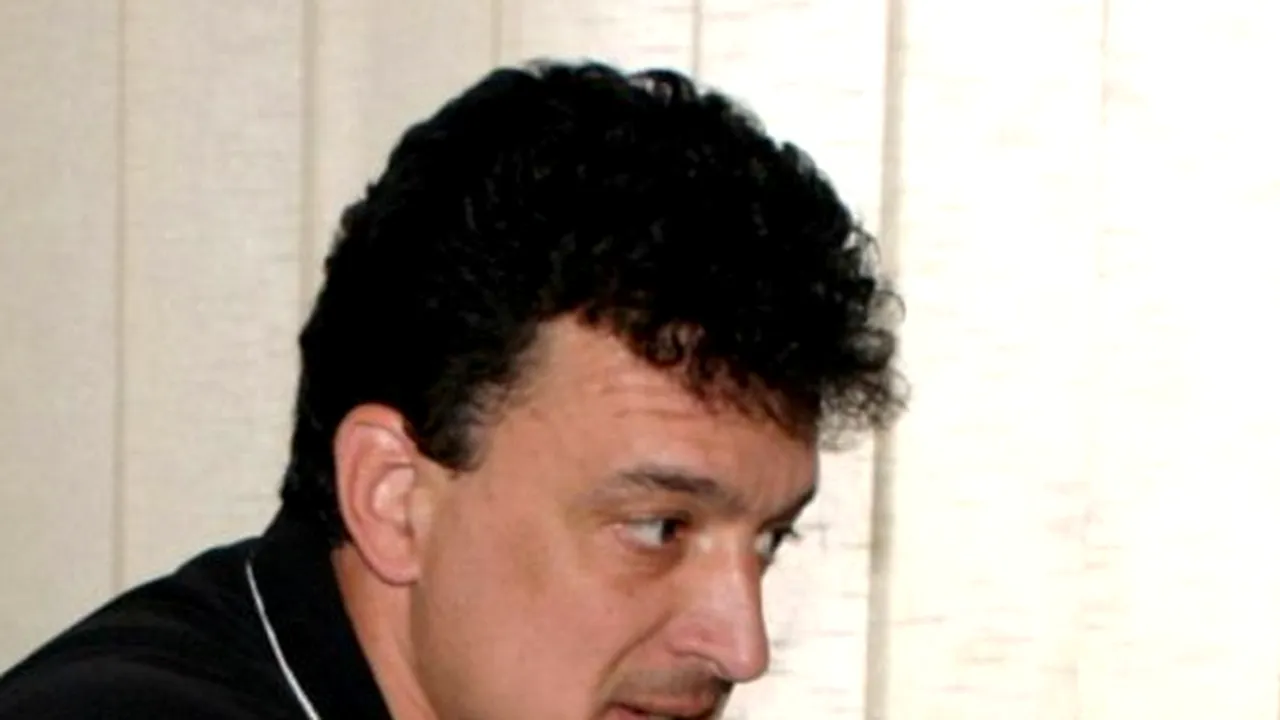 Meci amical suspendat la Piteşti în urma unui scandal general