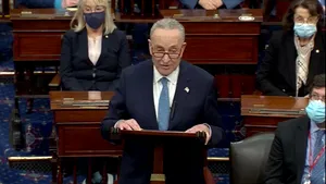 Senatorul democrat Chuck Schumer cere demiterea urgentă a preşedintelui Donald Trump