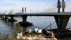Defecţiunile Podului Vidin-Calafat nu afectează structura de rezistenţă a construcţiei