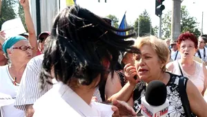 ActiveWatch cere sancţionarea celor violenţi de la acţiunea pro-Antena3: Agresarea jurnaliştilor este un atac la democraţie