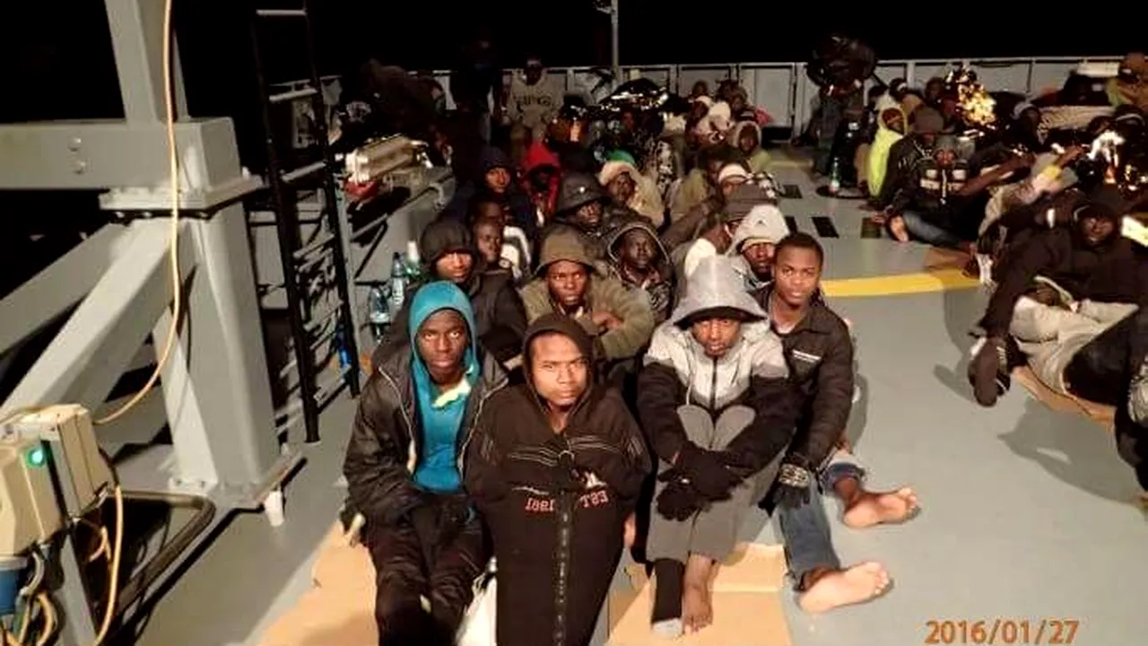 Dramele refugiaţilor, văzute de poliţiştii de frontieră români care i-au salvat de la înec - FOTO, VIDEO