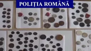 Peste 150 de monede antice şi medievale, confiscate de poliţişti de la un târg numismatic din Braşov - VIDEO