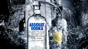 Un mare producător de alcool suspendă exporturile de vodcă în Rusia