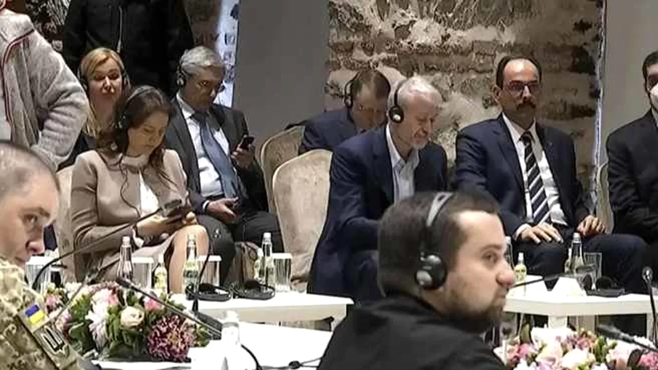 De ce i se spune lui Roman Abramovici „vrăjitorul negocierilor”. Tacticile folosite de miliardarul rus şi cum a dezamorsat alte conflicte