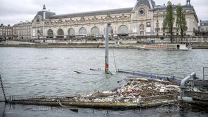 Paris 2024: A început greva gunoierilor, care s-ar putea întinde pe perioada Jocurilor Olimpice