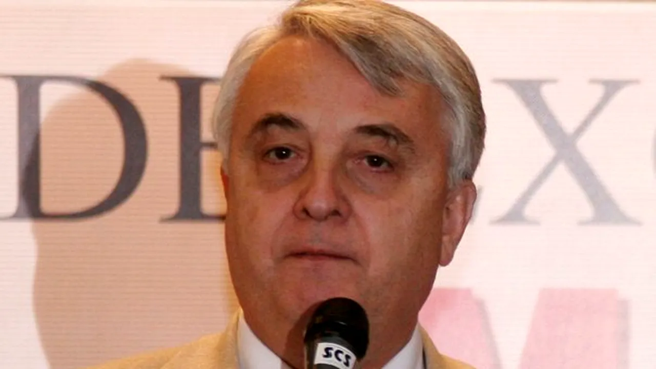 Instanţa a decis: Senatorul PDL Mircea Cinteză este incompatibil cu funcţia de şef de clinică
