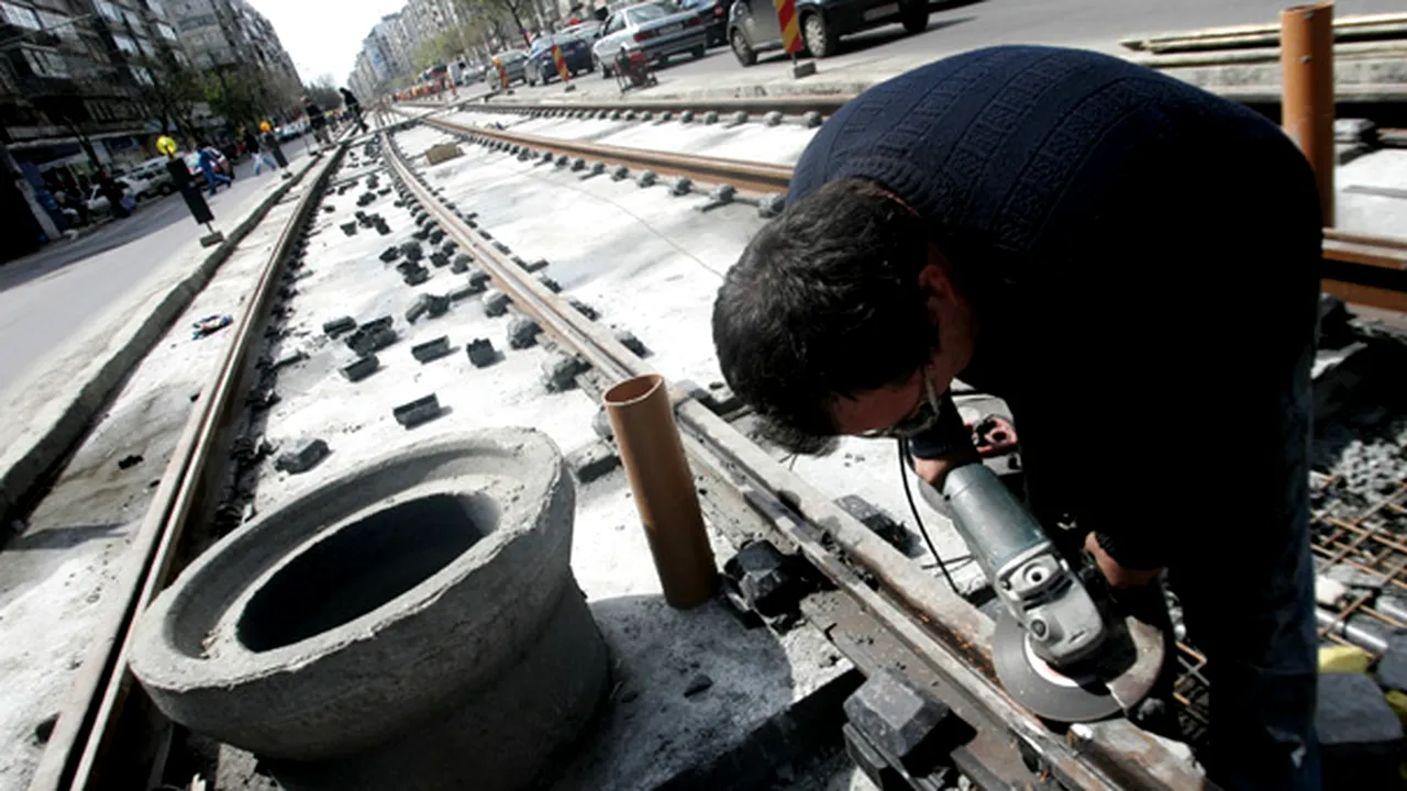 PMB dă în plus 1,5 milioane euro pentru lucrările la linia de tramvai Moşilor finalizate în 2008