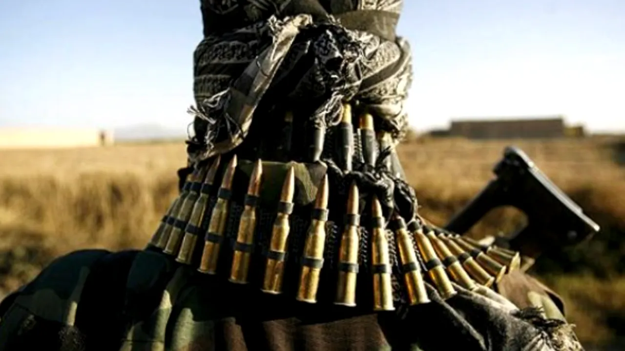 Cel puţin 12 militari şi 15 membri ai reţelei Stat Islamic, ucişi în confruntări în Egipt