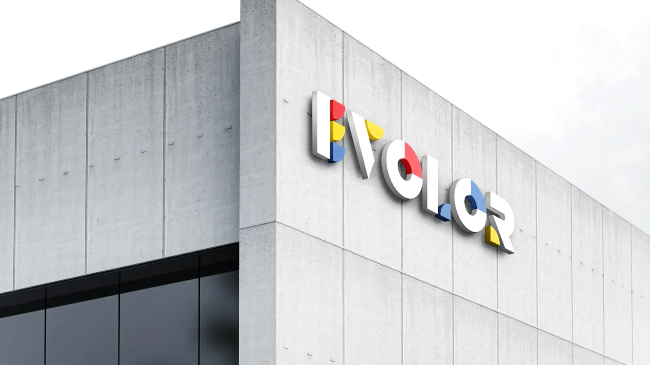Sarcom, unul dintre cei mai mari producători locali de lacuri şi vopsele, devine EVOLOR şi ţinteşte un volum de business de 98 mil. RON în 2023
