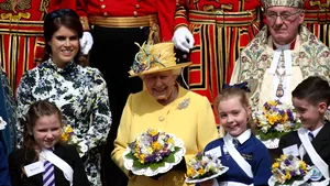 Regina Elizabeth a II-a împlineşte astăzi 93 de ani. Motivul pentru care regina Marii Britanii are două aniversări