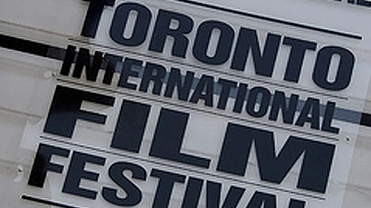 Clooney şi fraţii Coen, printre vedetele Festivalului Internaţional de Film de la Toronto (Galerie Video)