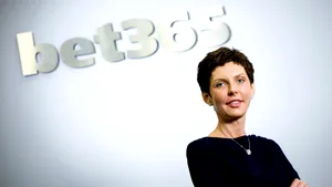 Cel mai bine plătit CEO din Marea Britanie: Fondatoarea companiei Bet365 şi-a oferit singură un salariu de 2,000 de ori mai mare decât cel al lui Boris Johnson