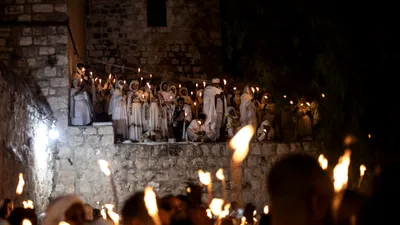 EXTERNE Țara cu a doua cea mai mare populație ortodoxă din lume alunecă din nou spre război civil. Rebelii au cucerit trei aeroporturi și atacă pe mai multe fronturi