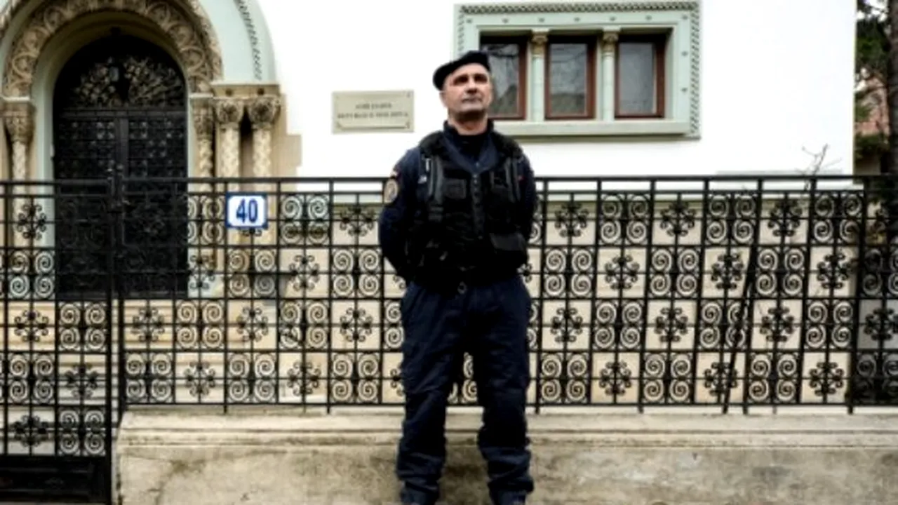 Lanţ uman, format la Bucureşti pentru eliminarea paşapoartelor dintre România şi Republica Moldova