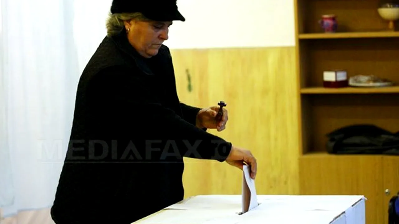 Alegeri locale 2012: USL - primul loc pe buletinele de vot în toate sectoarele, urmat de UDMR, UNPR şi PDL
