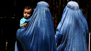 Franţa, reclamată la CEDO pentru că refuză primirea unor copii ai islamiştilor de origine franceză