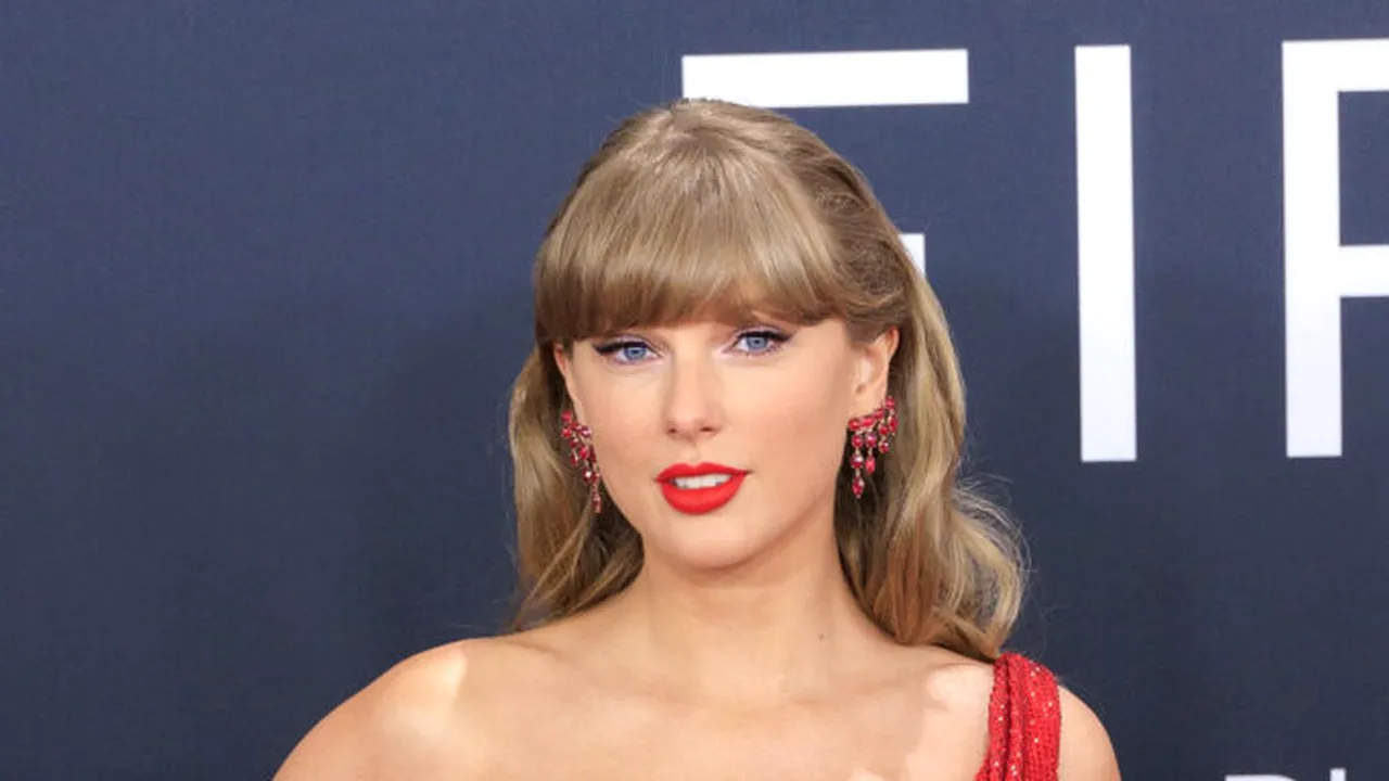 Taylor Swift devine cea mai tânără femeie inclusă în Songwriters Hall of Fame