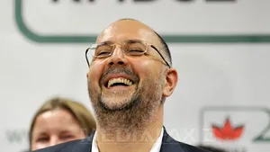 REZULTATE FINALE ALEGERI PREZIDENŢIALE Harghita: Primul tur, câştigat detaşat de Hunor - 62,97%. Zsolt - 10,9%, Iohannis - 10,76%