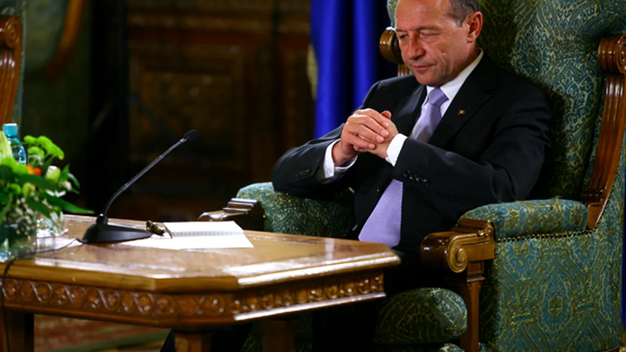 Băsescu: Soluţia ca Guvernul interimar să prezinte bugetul pe 2010 nu e legală